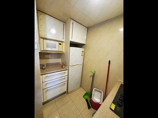 Sheung Wan - Queen's Terrace Block 1 04