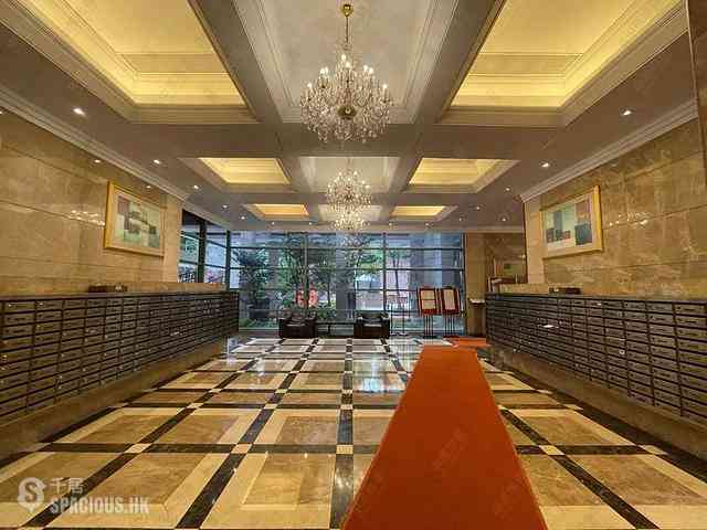 Sheung Wan - Queen's Terrace Block 1 06