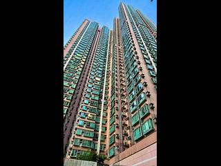 Sheung Wan - Queen's Terrace Block 1 09