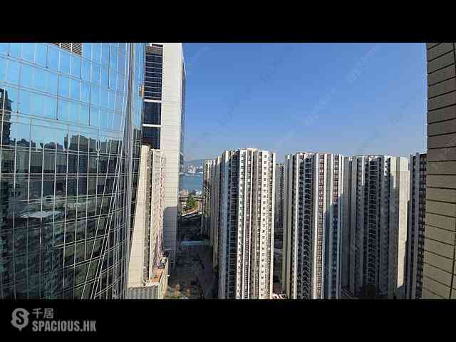 Quarry Bay - Splendid Place 01