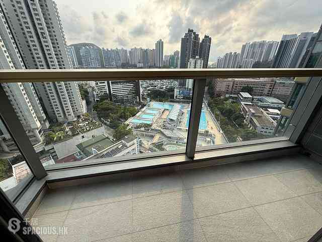 Wong Chuk Hang - The Southside 02