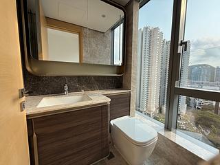 Wong Chuk Hang - The Southside 08