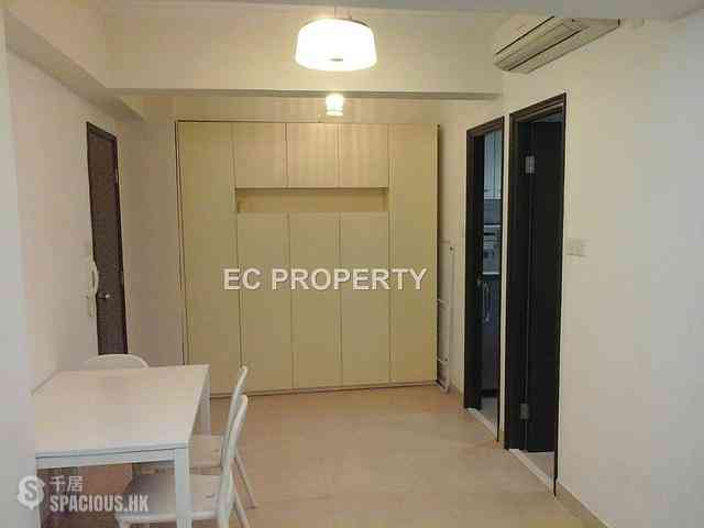 Wan Chai - Lee Wing Building 03