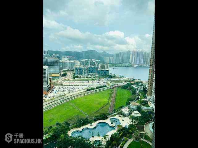 调景岭 - 维景湾畔3期15座 01