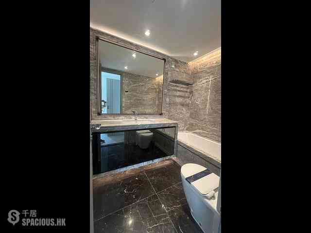 Wong Chuk Hang - The Southside Phase 3B Blue Coast Tower 1B 07