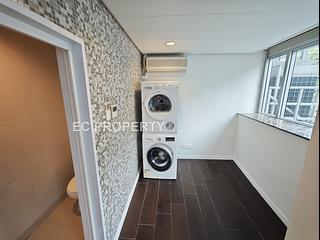 Repulse Bay - The Lily 24