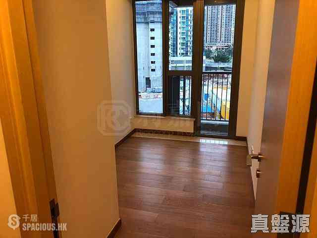 Tseung Kwan O - The Papillons Block 1 04