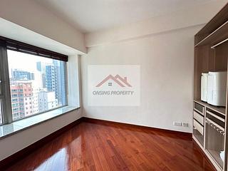 Wan Chai - The Avenue Phase 1 Block 5 04