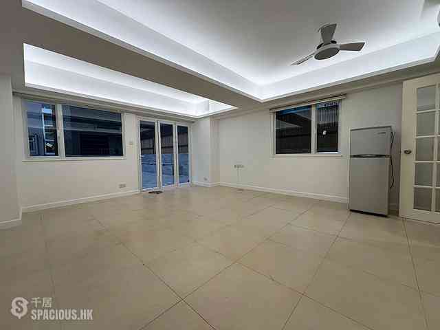 Kennedy Town - New Fortune House Block A 03
