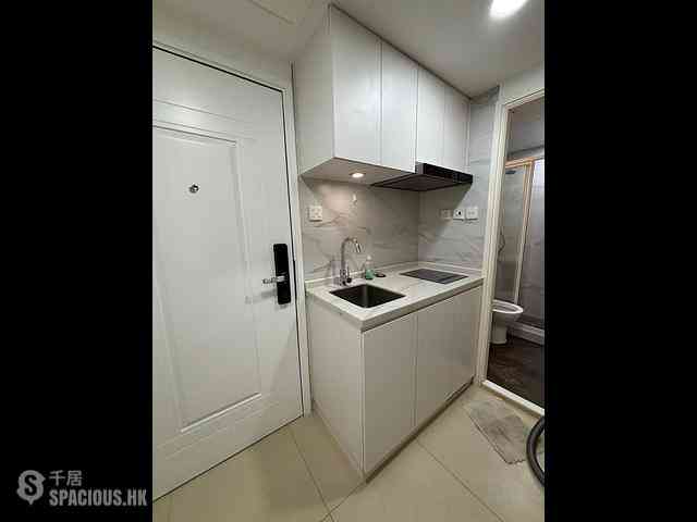 Kennedy Town - New Fortune House Block A 07