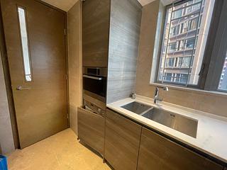Sai Ying Pun - The Summa Block 1 08