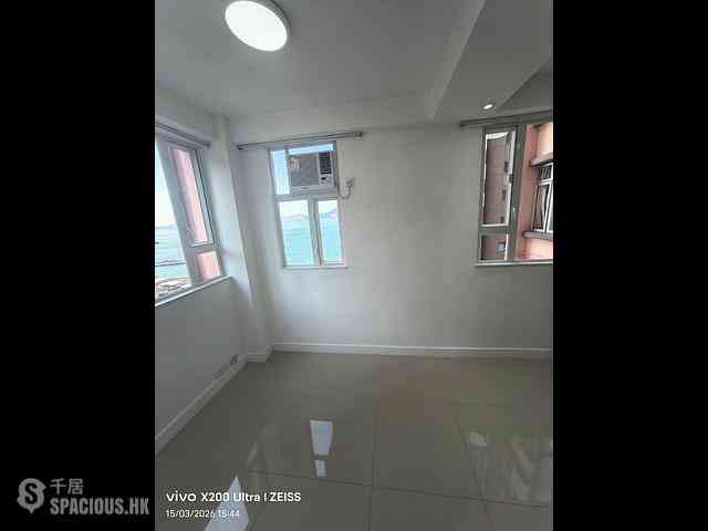 Kennedy Town - Han Yu Building 07