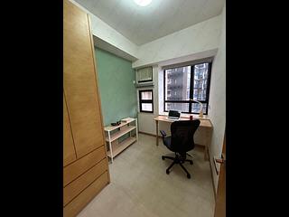 Mid Levels Central - Robinson Heights Block 3 06