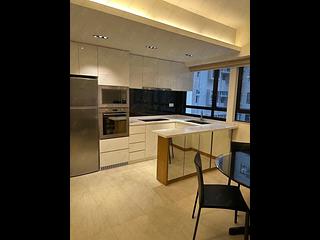 Mid Levels Central - Robinson Heights Block 3 09