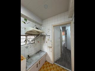 Sai Ying Pun - Fuk Shing Building 04