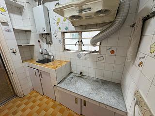 Sai Ying Pun - Fuk Shing Building 12