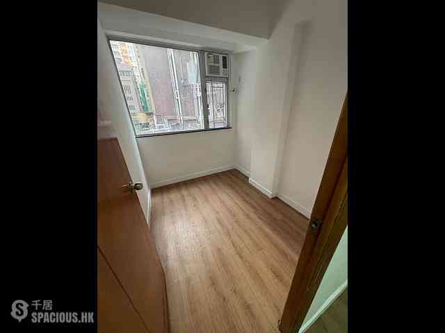 Sai Ying Pun - 2-4, Eastern Street 02