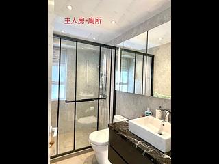 Mid Levels Central - Robinson Heights Block 1 04