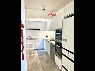 Mid Levels Central - Robinson Heights Block 1 06