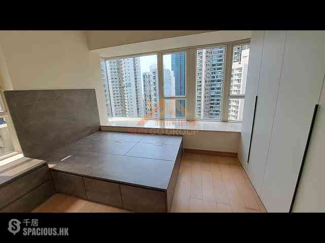 Mid Levels Central - The Icon 03