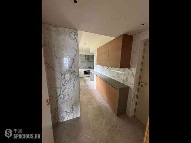 Mid Levels West - Altamira 10