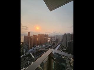 Tai Kok Tsui - Florient Rise 05