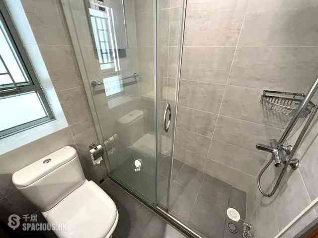 Tung Chung - Seaview Crescent Block 5 07