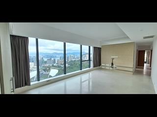 Happy Valley - The Colonnade 02
