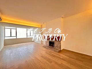 The Peak - Vivian Court 11