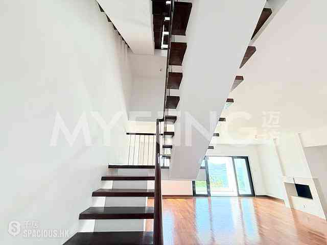 Repulse Bay - 5, Headland Road 11