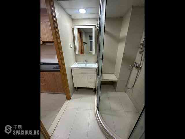Wan Chai - 25, Swatow Street 05