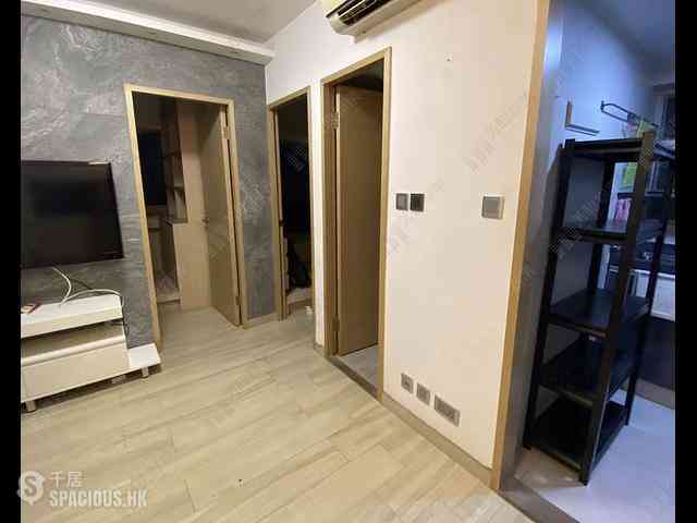 Tai Kok Tsui - Metro Harbour View Phase 2 Block 10 02