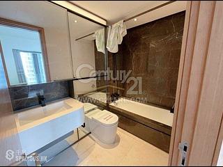 Mid Levels Central - Arezzo 10