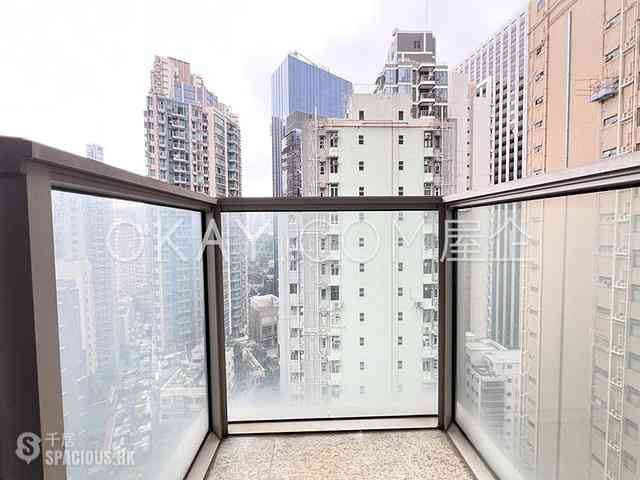 Wan Chai - The Avenue Phase 2 03