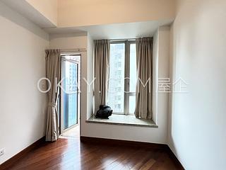 Wan Chai - The Avenue Phase 2 04