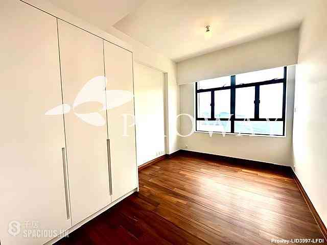 The Peak - 21, Coombe Road 08