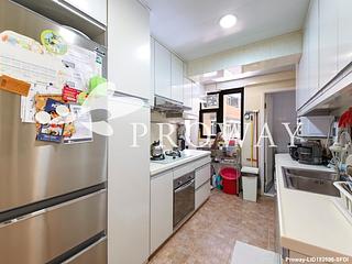 Pok Fu Lam - Baguio Villa Block 26 09