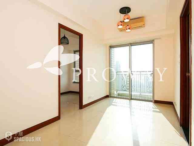 Kennedy Town - The Merton 01