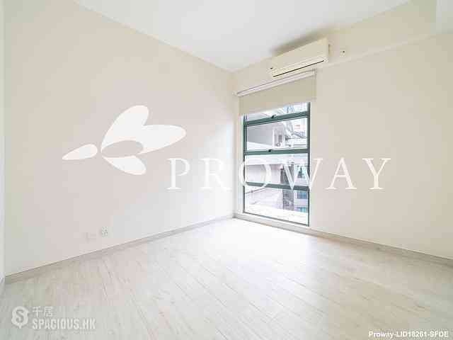 Pok Fu Lam - Bisney Terrace 09