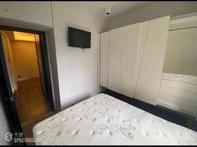 Sai Ying Pun - Tong Nam Mansion 03