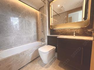 Wong Chuk Hang - The Southside Phase 2 La Marina Tower 1A 04