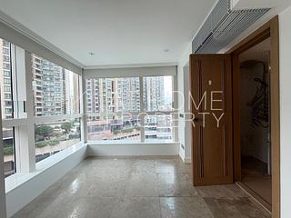 Shek Tong Tsui - Eight South Lane 06