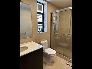 Happy Valley - Villa Rocha Block A 06