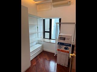 West Kowloon - The Arch Sun Tower (Block 1A) 04