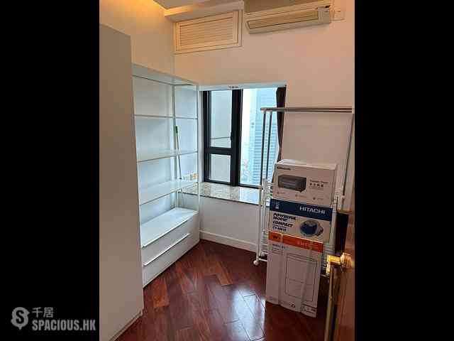 West Kowloon - The Arch Sun Tower (Block 1A) 04