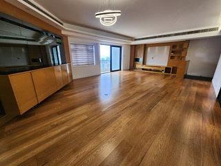 Jardines Lookout - Cavendish Heights Block 2 02