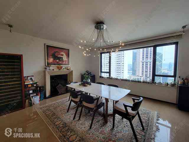 Mid Levels Central - Chung Tak Mansion 01