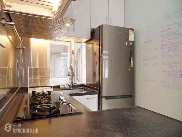 Sheung Wan - Midland Centre Block B 03