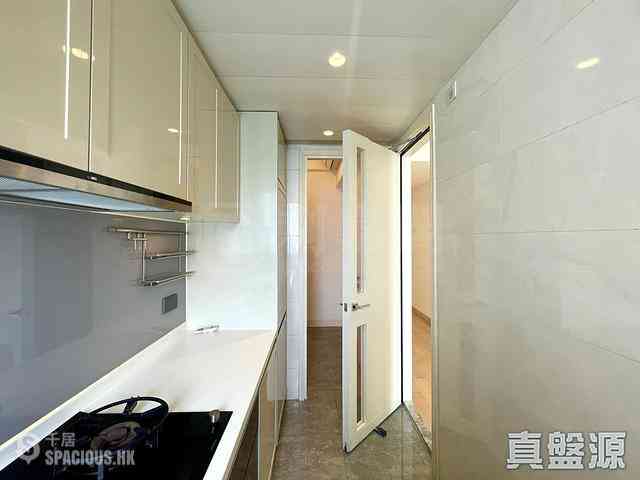 Tseung Kwan O - Monterey Block 1 04