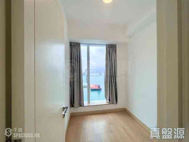 Tseung Kwan O - Monterey Block 1 06